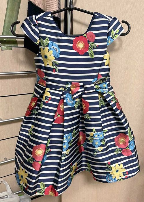 красивое платье на девочку