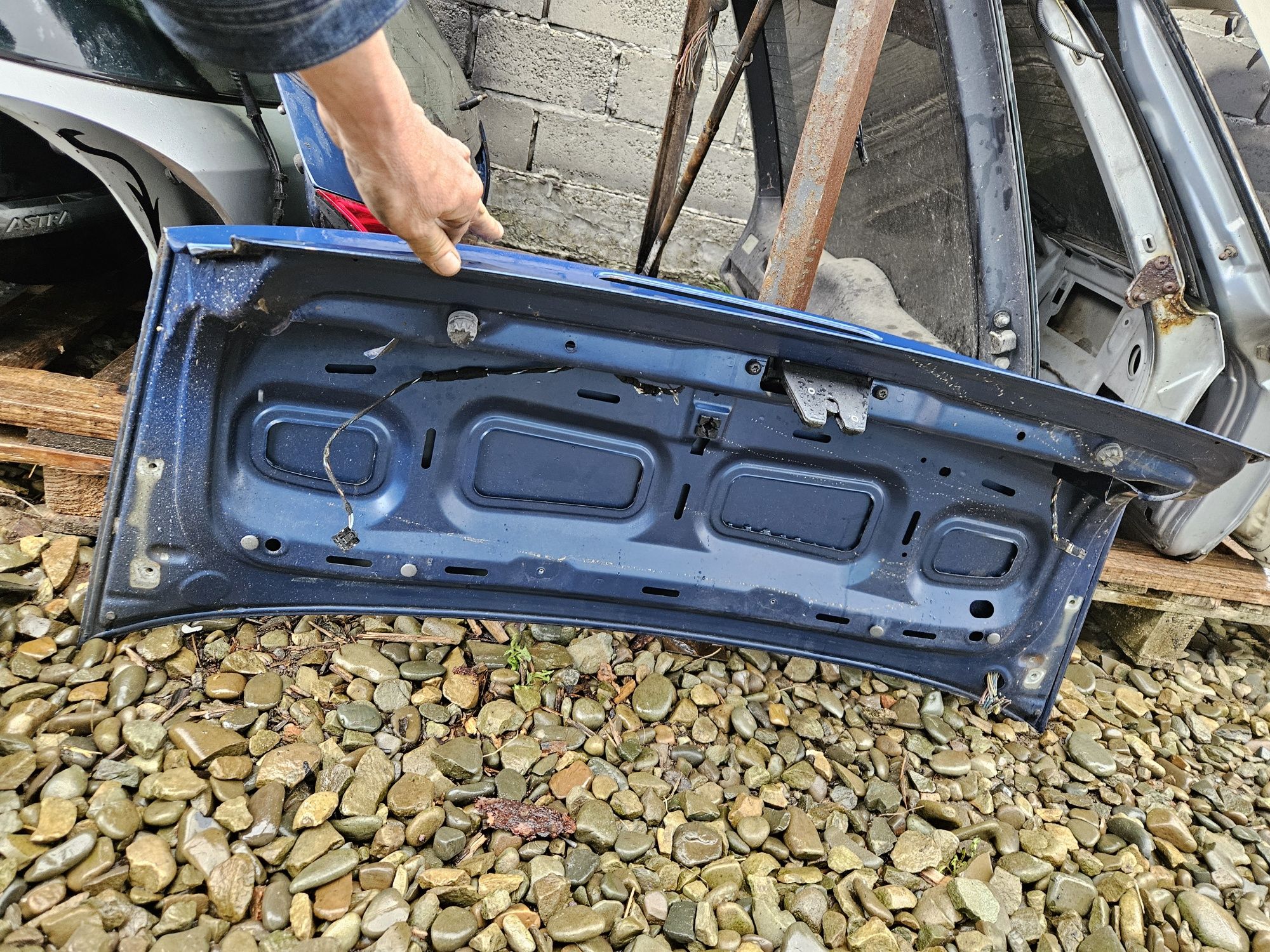 Кришка багажника Ляда кляпа Дверка Дверь БМВ Е46 седан кабріолет  BMW