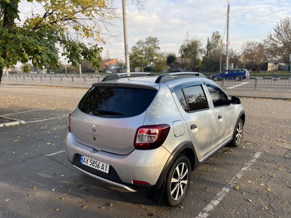 Продам RENAULT Sandero StepWay