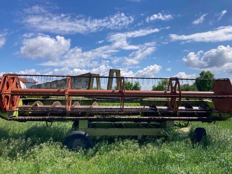 Комбайн зернозбиральний  CLAAS DOMINATOR 118SL. З документами.