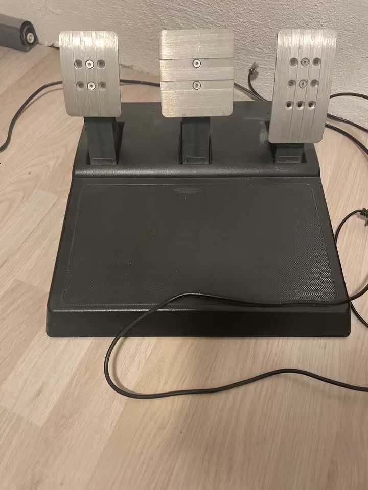 Thrustmaster t300 rs gt + shifter