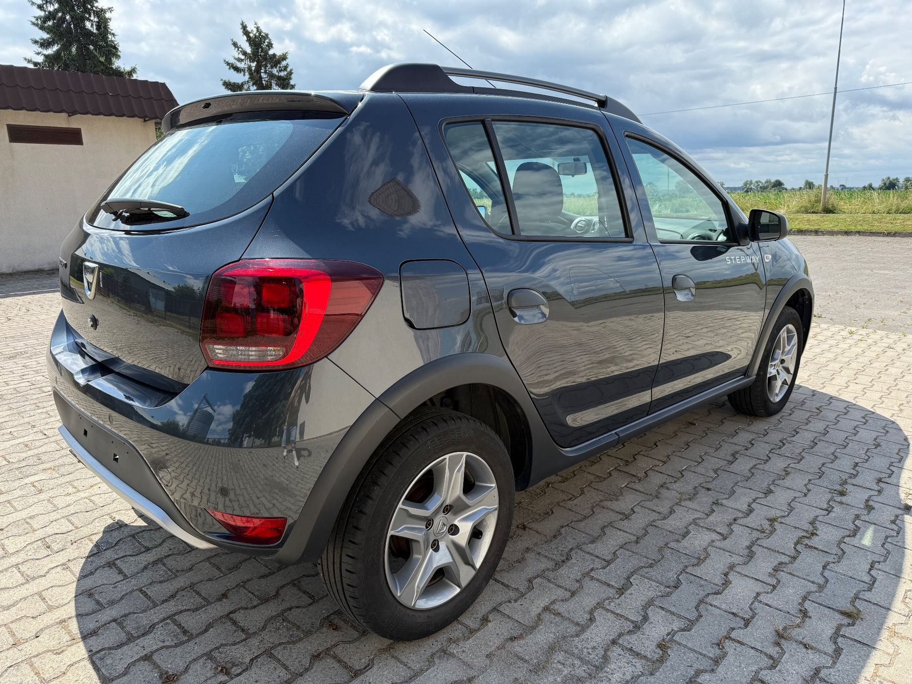 Dacia Sandero Stepway Automat, nawi , mały przenieg, fuul serwis