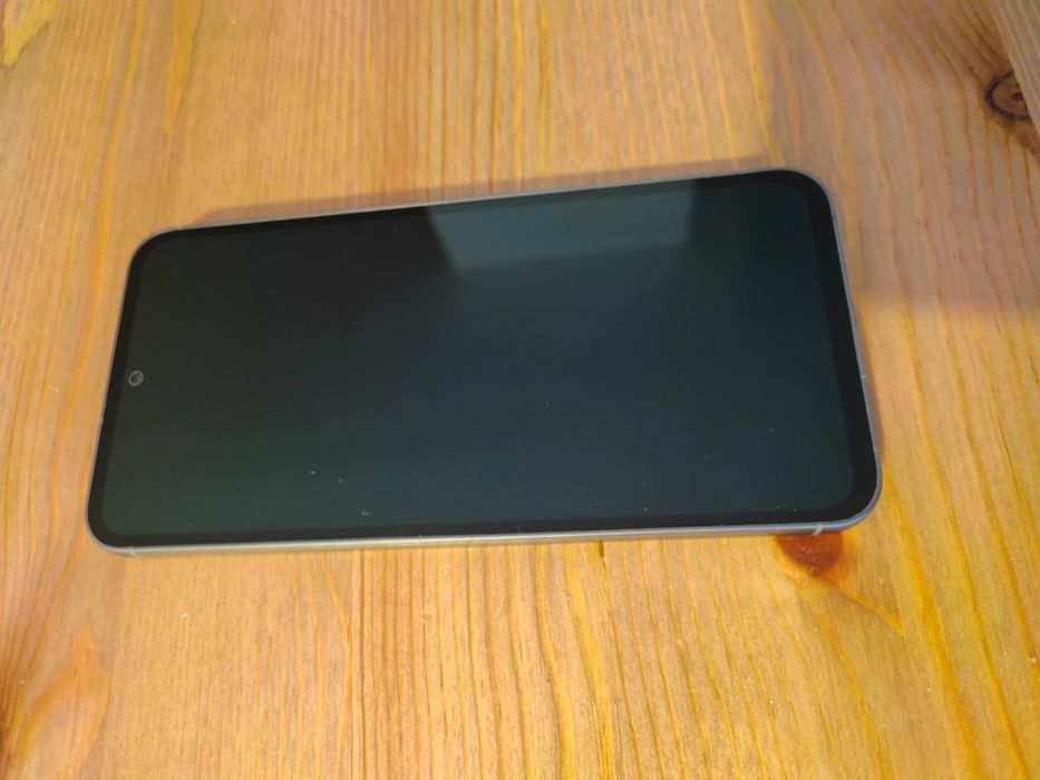 Samsung S23fe 8/128gb
