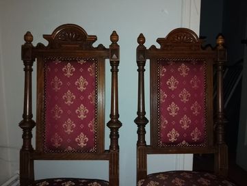 Dębowe krzesla antyczne 2szt