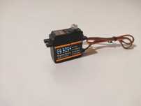 RC servo EMAX e bandeira