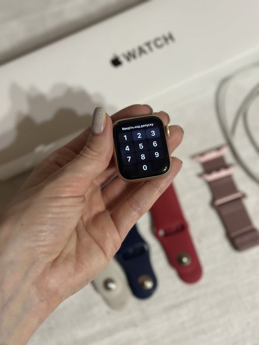 Продам Apple Watch se 40mm