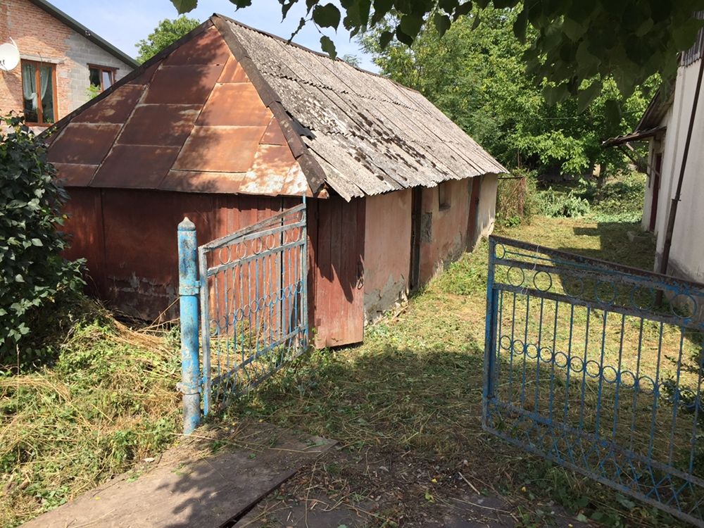 Будинок в Микулинцях, частина будинку в смт. Микулинці