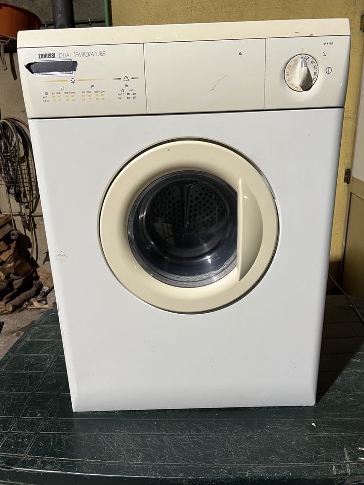 Máquina de secar roupa zanussi 5kg