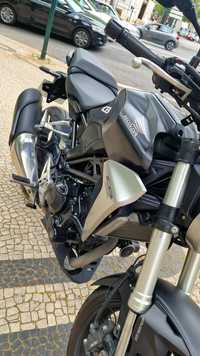 Honda CB300R com 16500km