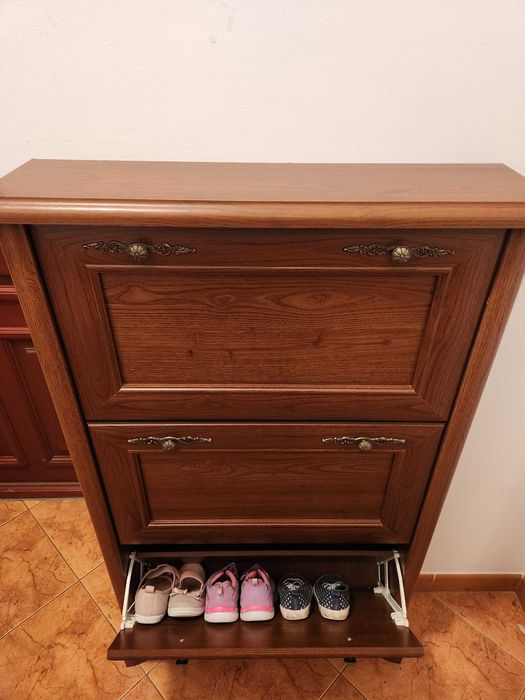 Zestaw klasycznych mebli do przedpokoju, BRW