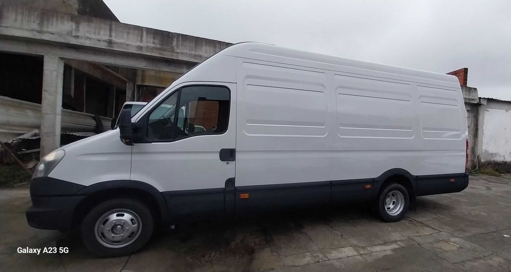 IVECO Daily  longa e alta 3000 diesel