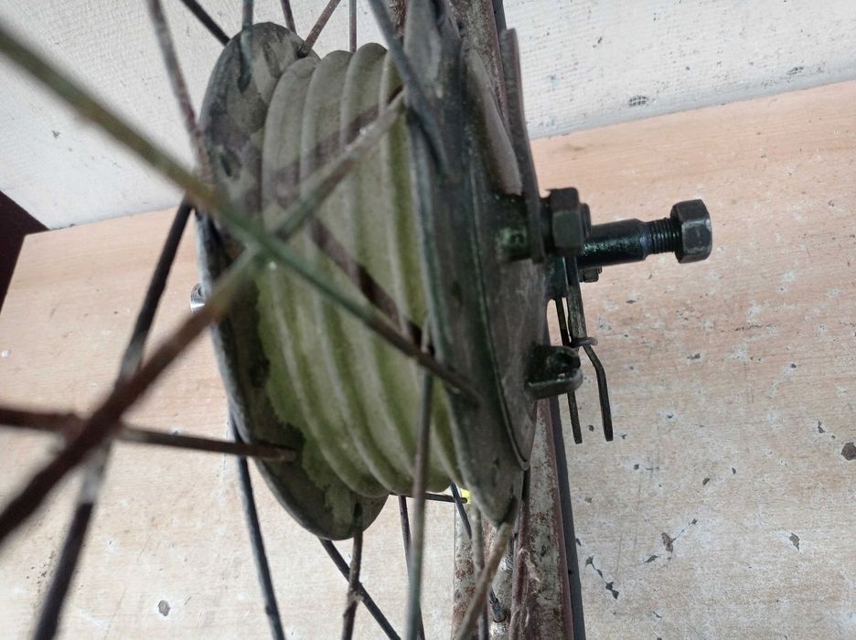 Koło 18 cali - WSK - przód (18/4)