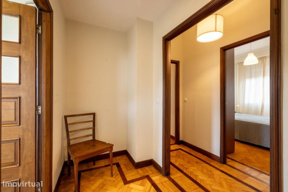 Quarto - localizado em Cedofeita Porto