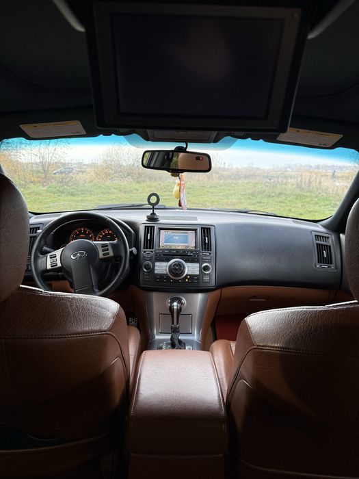 Продам автомобіль INFINITI FX35