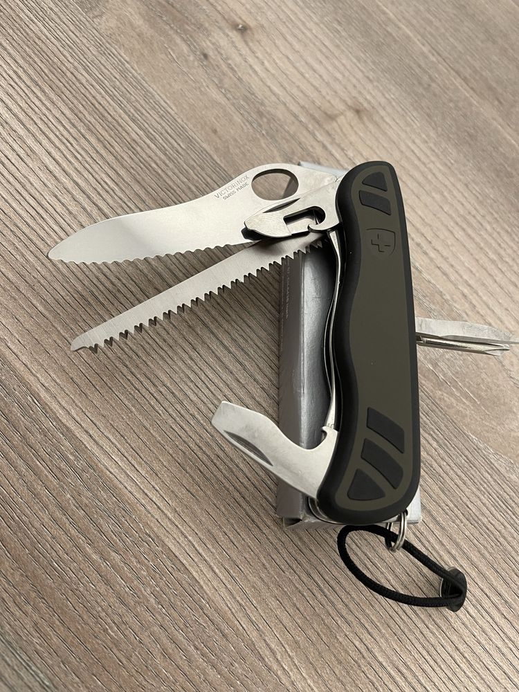 Victorinox Swiss Soldier Knife One Hand