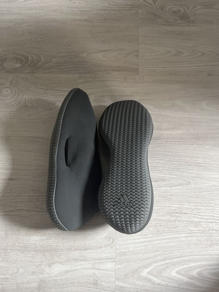 buty yezzy kanye west