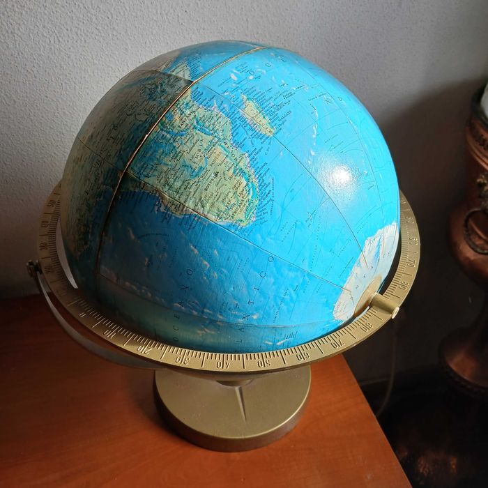 Globo terrestre antigo Scan Globe