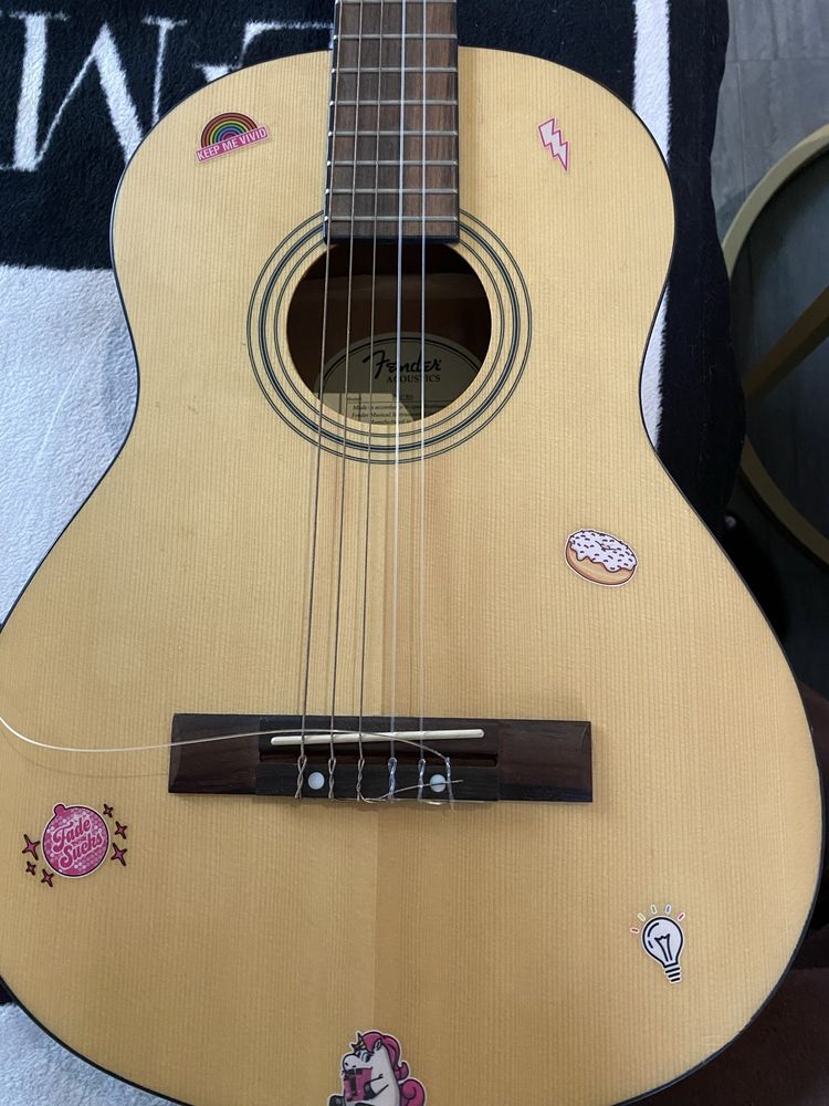 Gutara akustyczna Fender