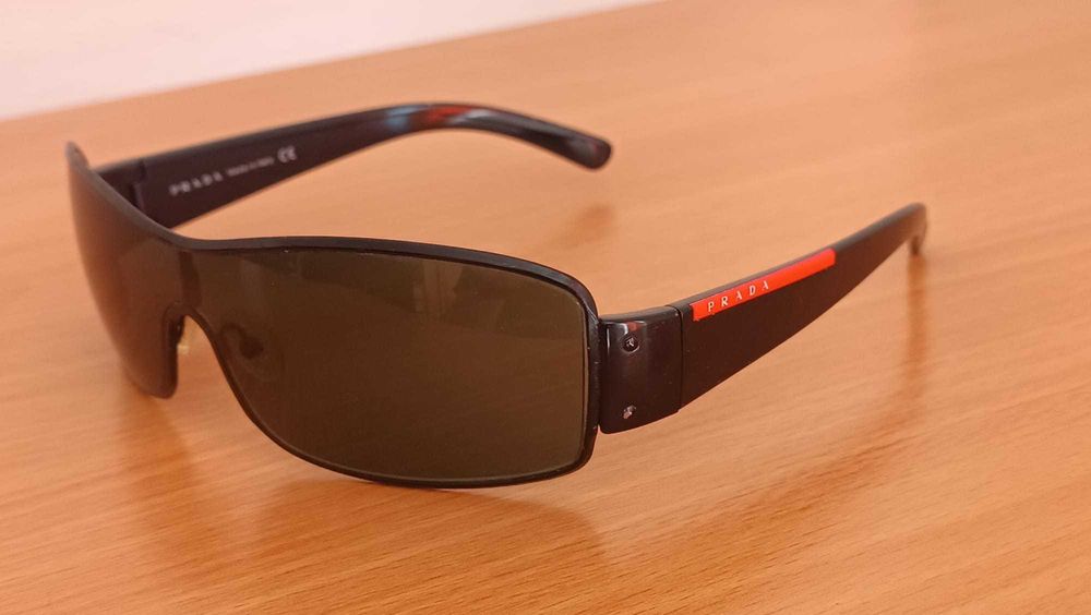 Óculos Clássicos PRADA