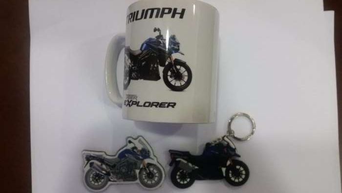 Triumph Tiger Explorer kubek breloczek magnet zestaw prezentów
