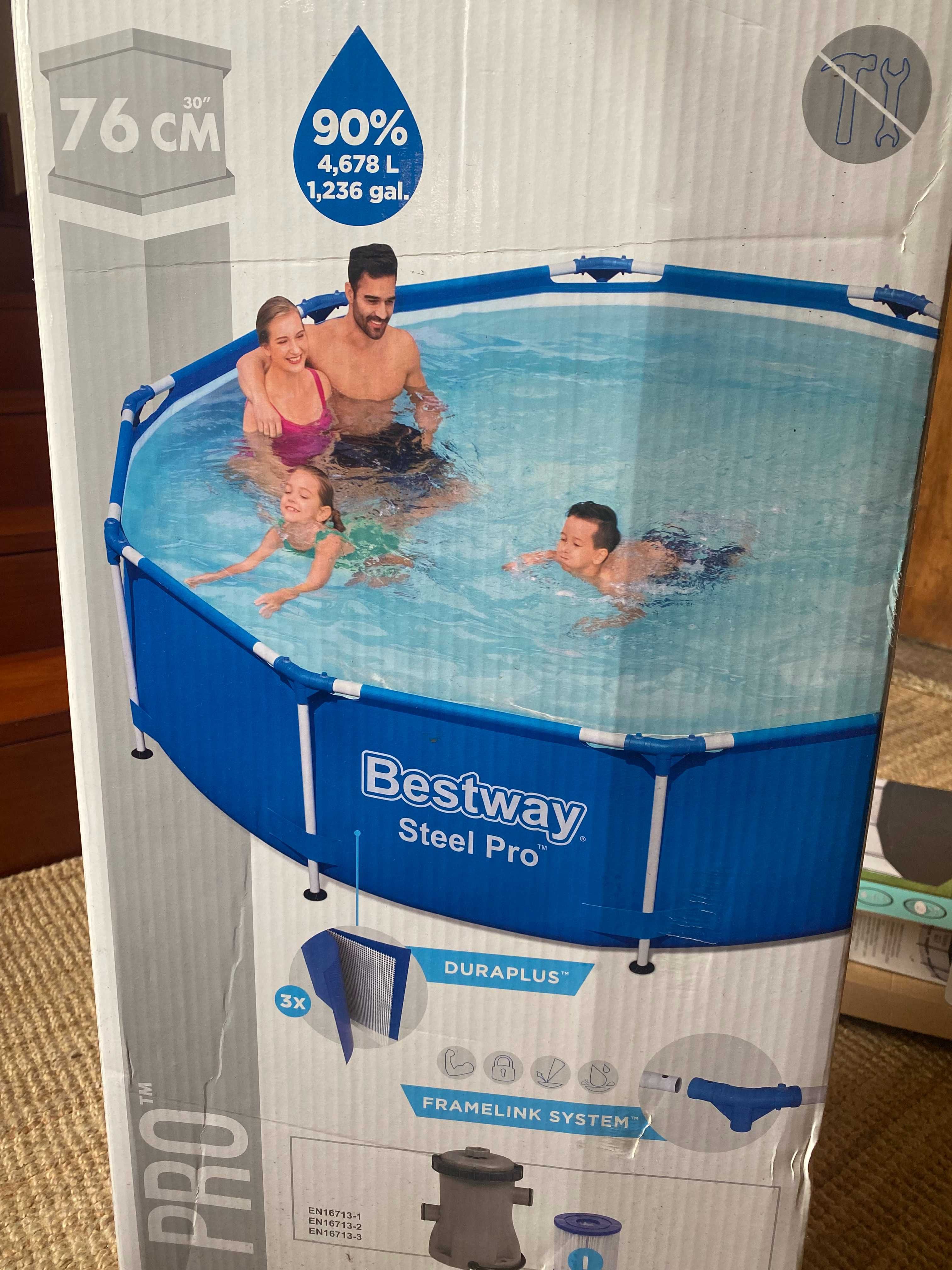 Piscina INTEX - Com filtro, bomba e cobertura