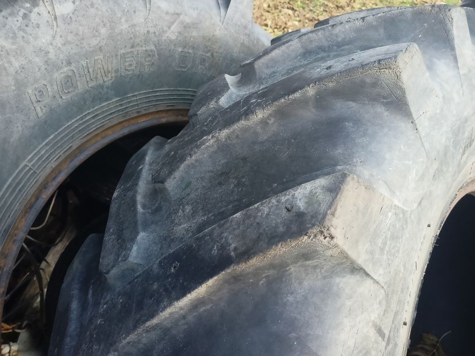 Opony rolnicze 18.4 R30 radialne używane 50-60% bieżnik