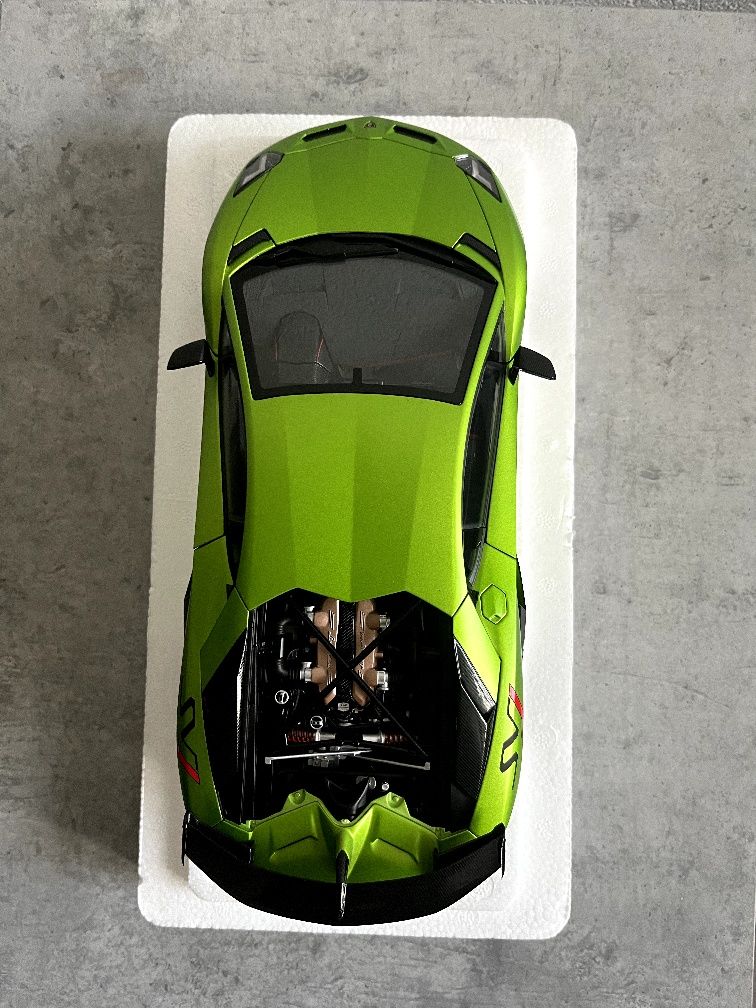 Autoart Lamborghini Aventador SVJ 1/18