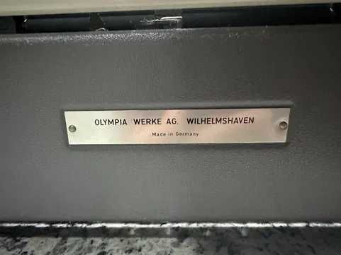 Maszyna do Pisania Olympia Monica -Vintage