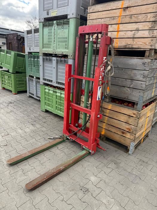 Maszt do ciągnika sadowniczego, podnośnik, widlak jak nowy