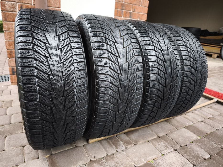 Зимові шини Hankook Winter ICept 225/45/R18