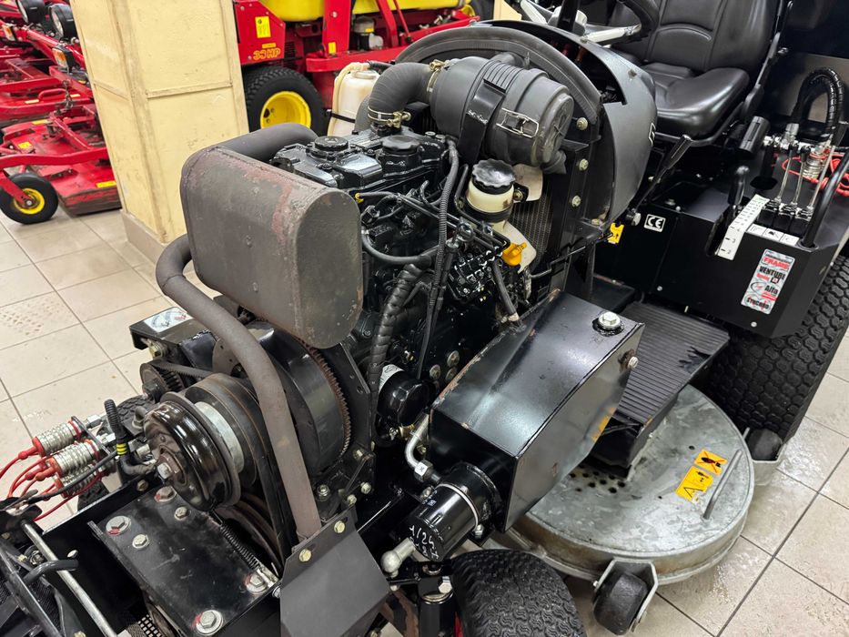 Traktorek Kosiarka Kioti WD1260 Górny wysyp Diesel 355 MTG JAK NOWY