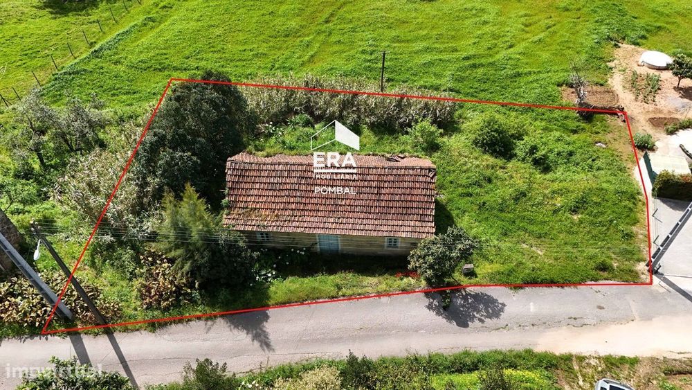 Moradia T2 para reconstruir apenas a 5km da cidade de Pombal.