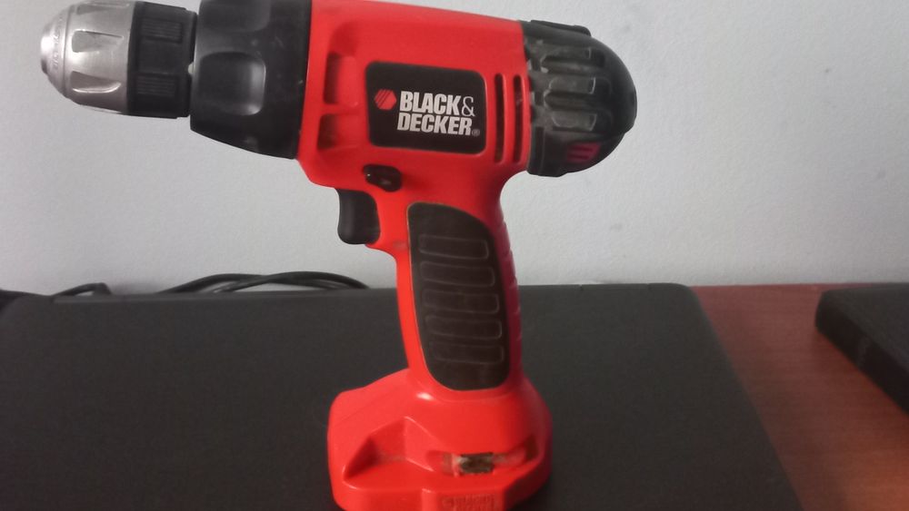 Wkrętarka Black & Decker 12v  ( sam pistolet)