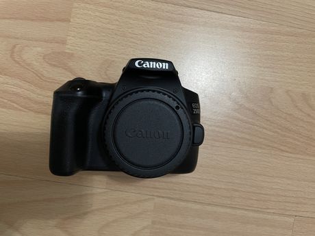 Aparat Canon EOS 250d + obiektywy EFS 18-55mm / EFS 24mm (lustrzanka)