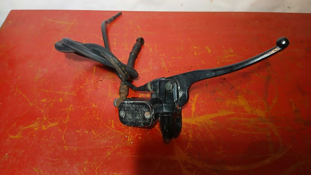 Bomba travão xf25 cima