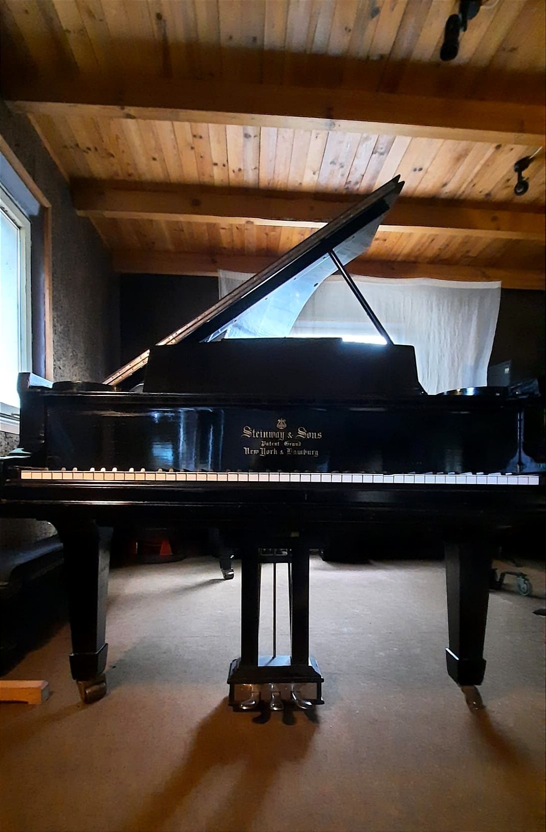 Piano Steinway & Sons