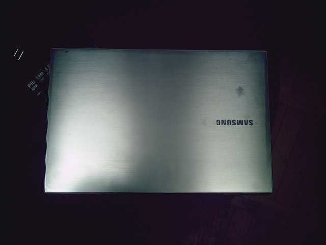 Ноутбук samsung np305v