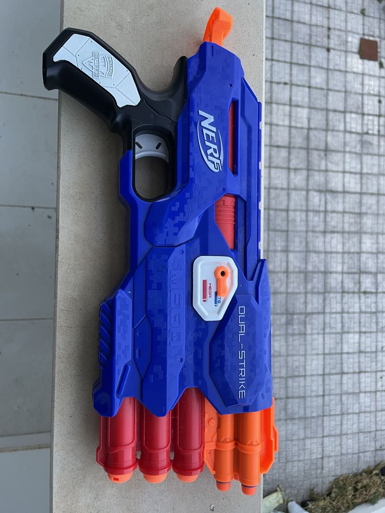 Nerf Dual-Strike