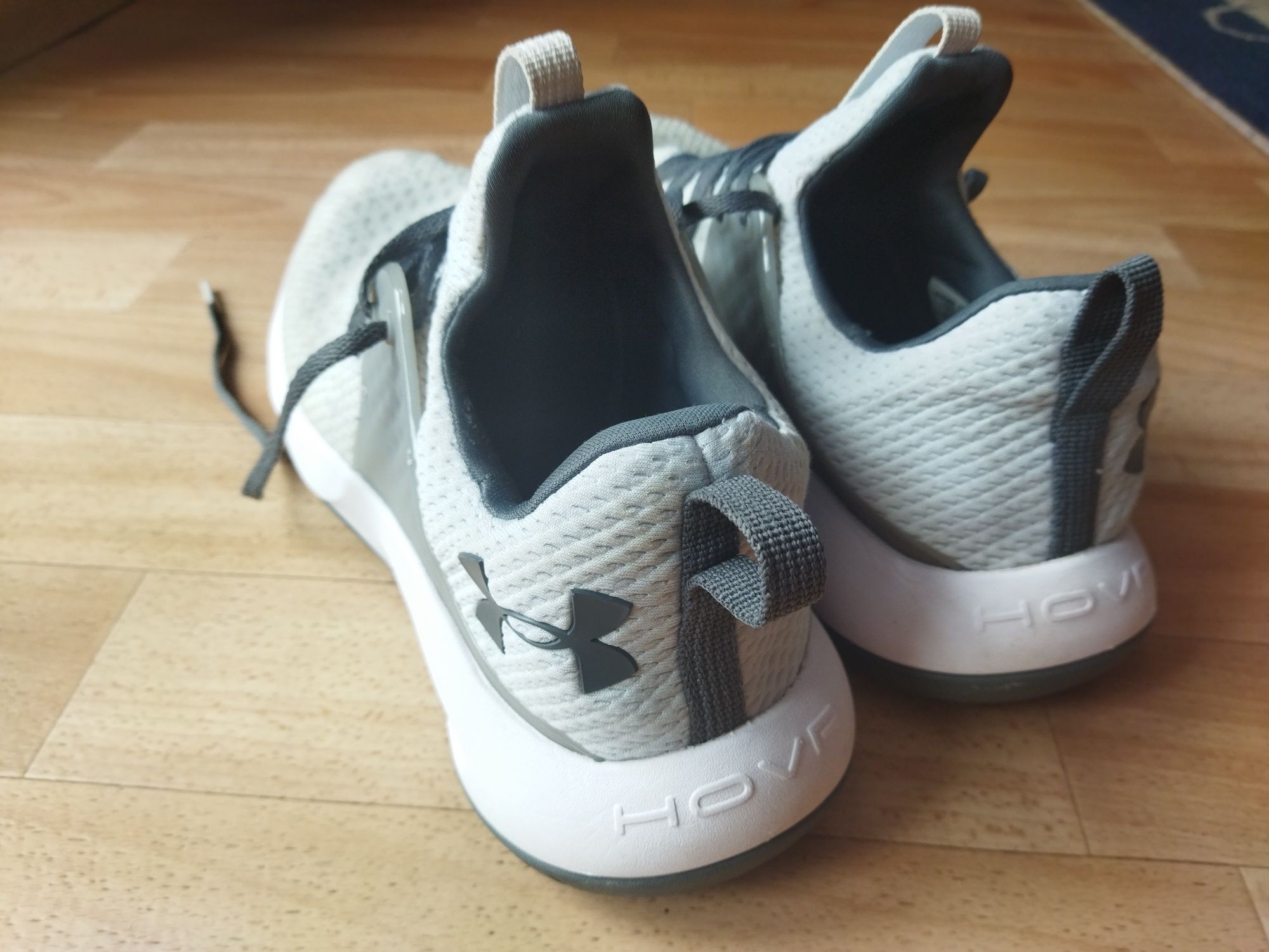 Buty męskie treningowe sportowe Under Armour Hovr r. 42,5