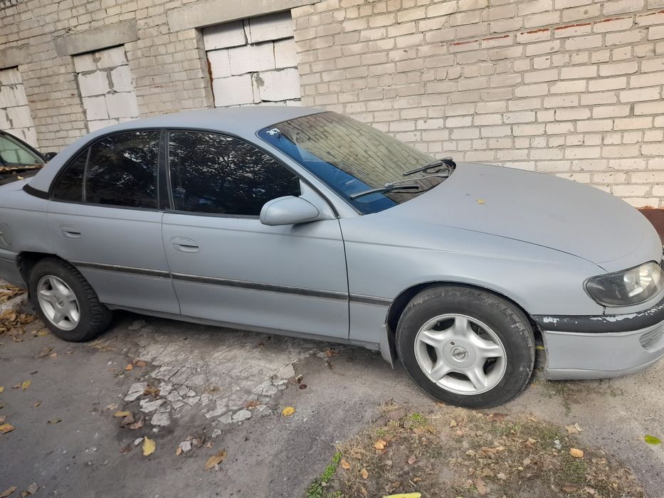 Продам опель омега б 1998 на ходу ходовая сделанна газ бензин.