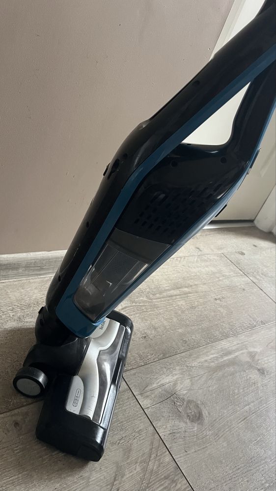Pionowy bezprzewodowy Odkurzacz TEFAL Dual Force TY6751