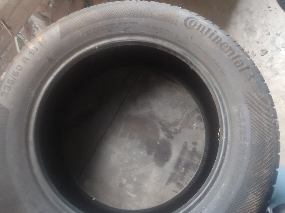 Продам резину 235/60/18