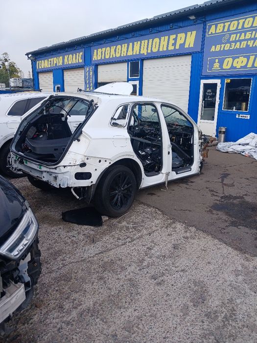 Кузов з документами Audi Q5 80a 2022рік