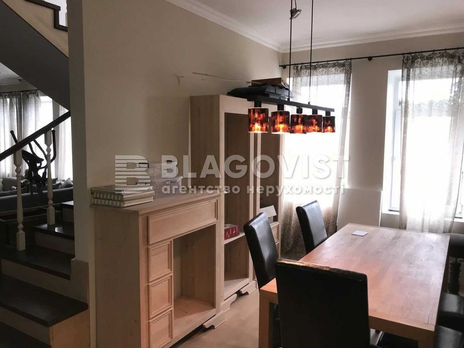 Продаж 3х пов. будинку 400м2, Деміівка