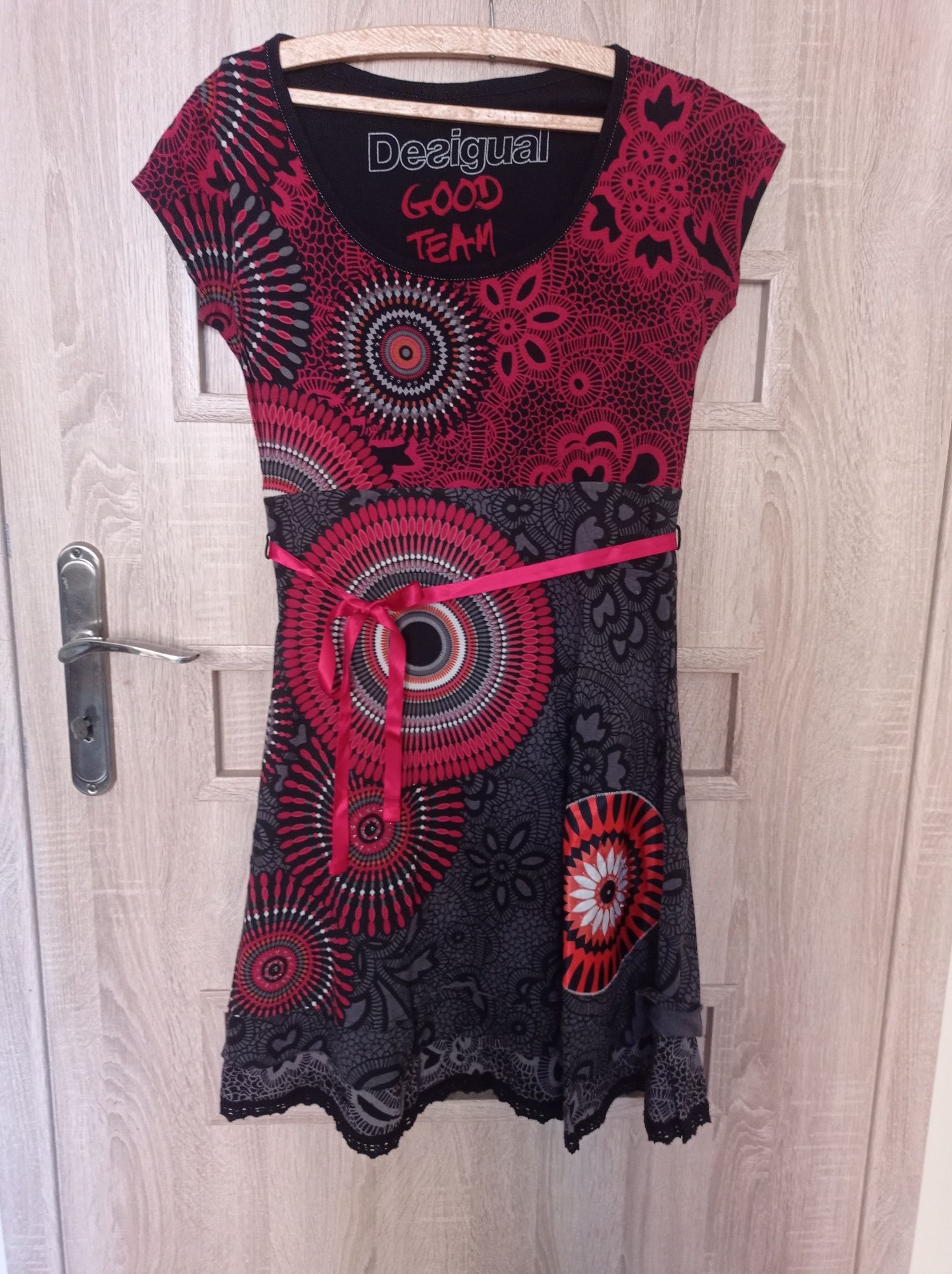 Sukienka Desigual L
