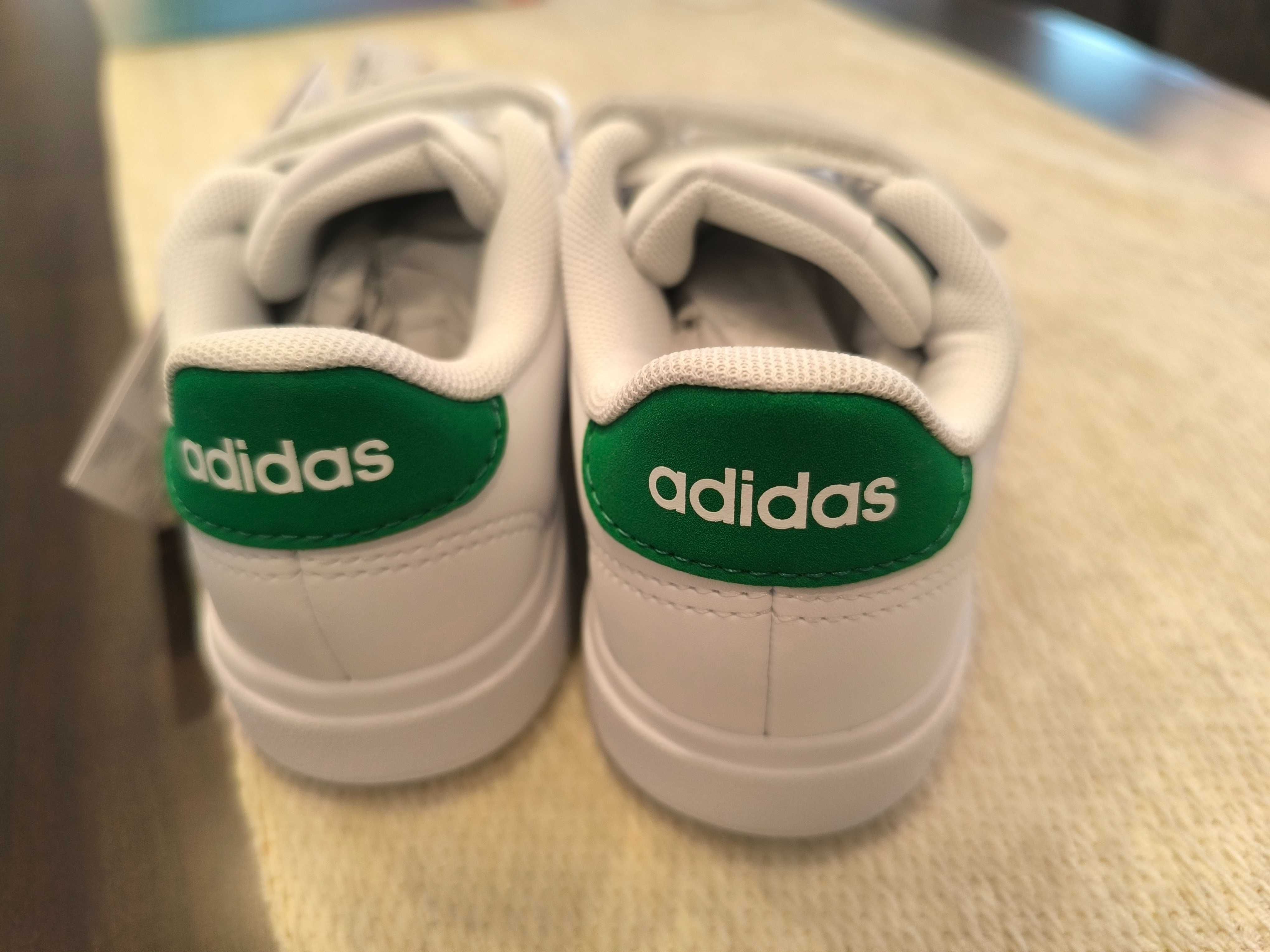 Ténis Adidas advantage criança nr 28 NOVOS