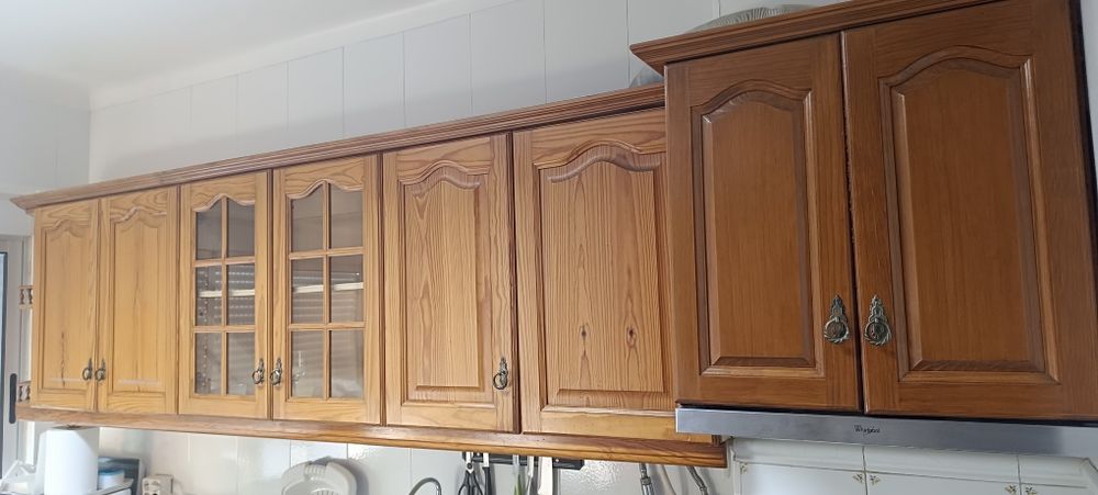 Vendo moveis de cozinha+ mesa+ 4 cadeiras