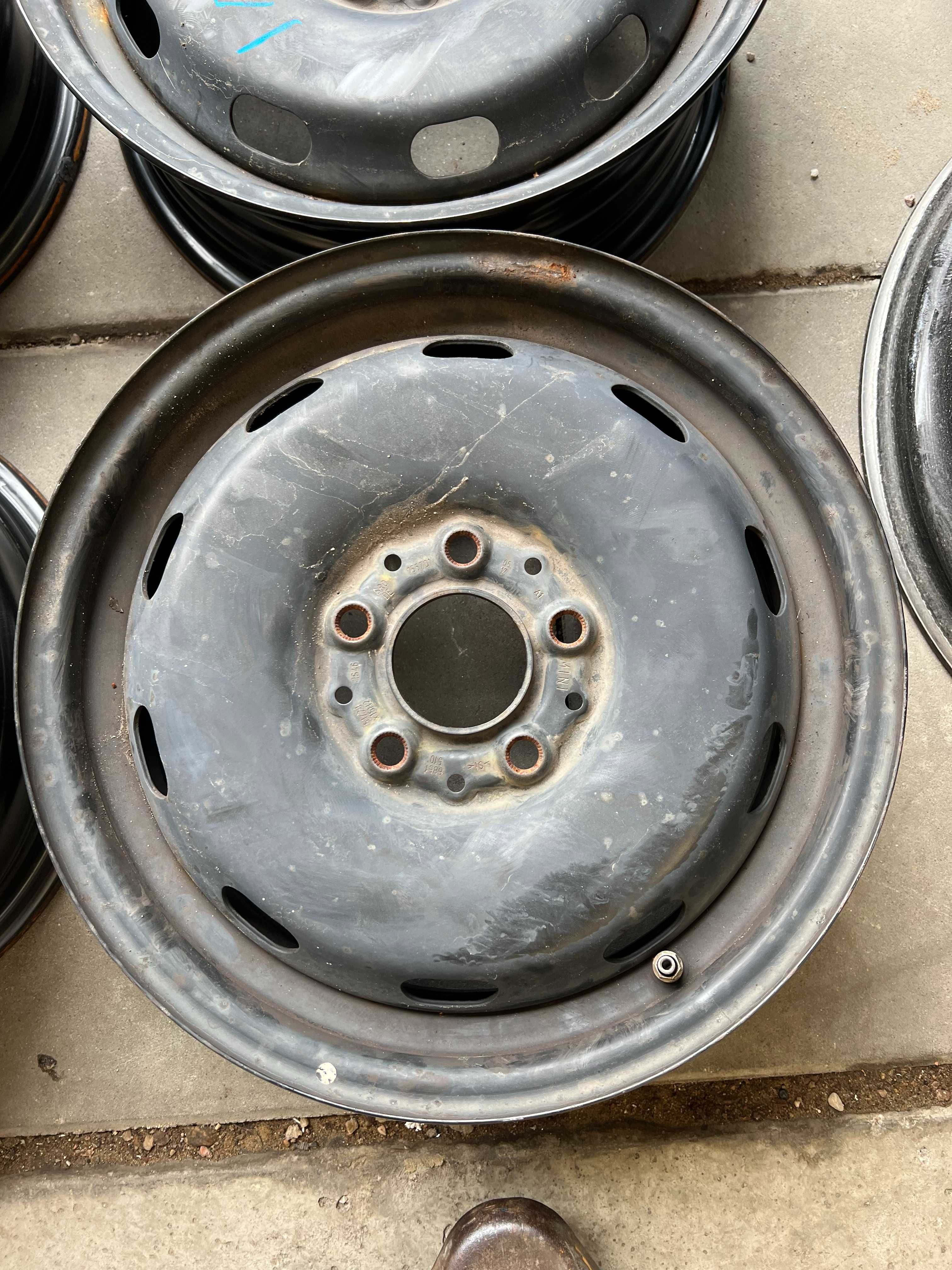 Felgi stalowe oryginalne z czujnikami TPMS 5.5Jx15H2 ET46 5x112 MINI