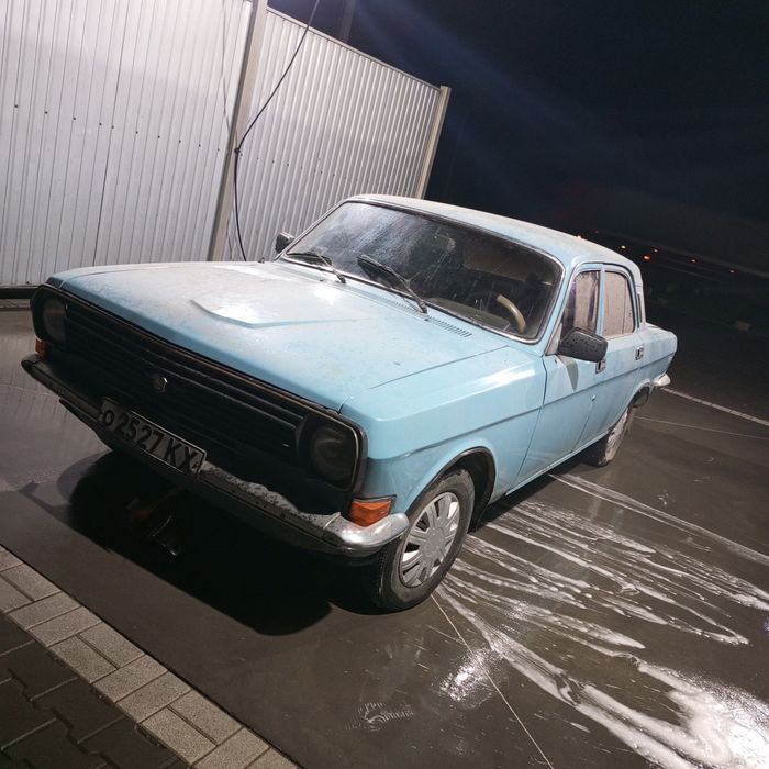 Газ 2410  на полном ходу