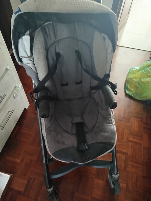 Carrinho bebe e criança